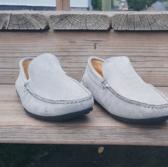 Grey suede leather driving shoes ***Sleek design regular to medium width feet*** - Picture 3 of 8